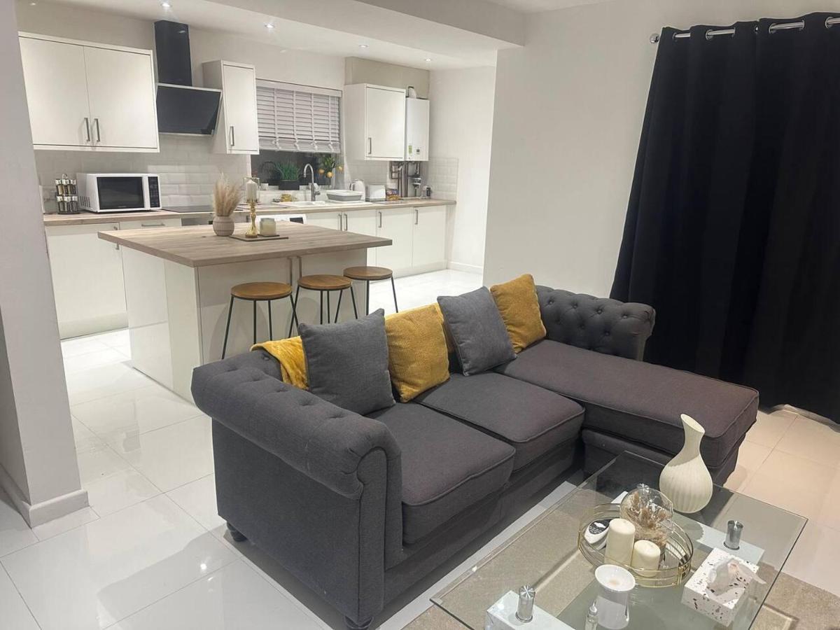 Charming 3-Bed Home Minutes From City Centre Nottingham Exterior foto